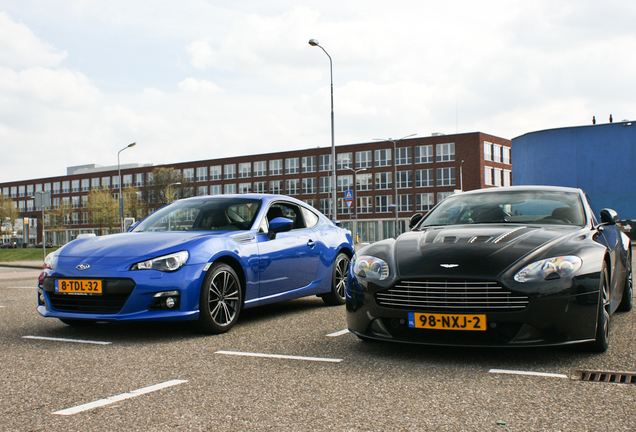 Aston Martin V12 Vantage Carbon Black Edition