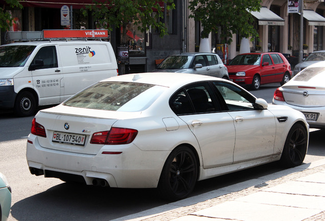 BMW M5 F10 2011