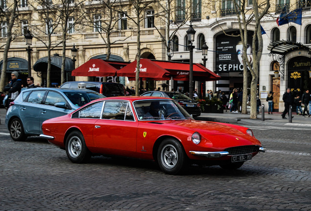 Ferrari 365 GT 2+2