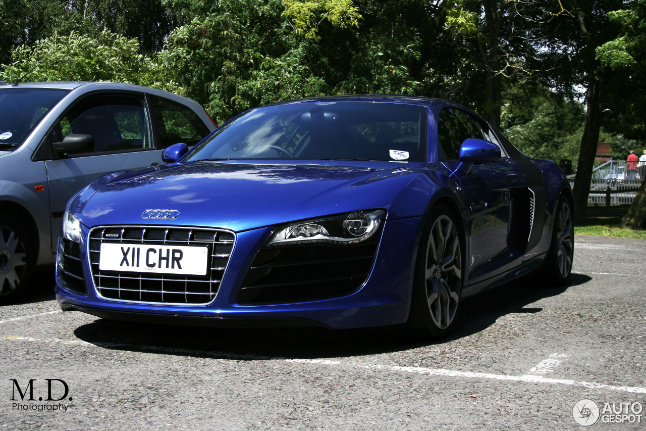 Audi R8 V10