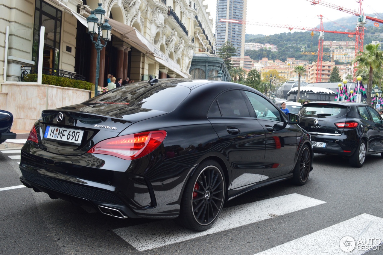 Mercedes-Benz CLA 45 AMG C117