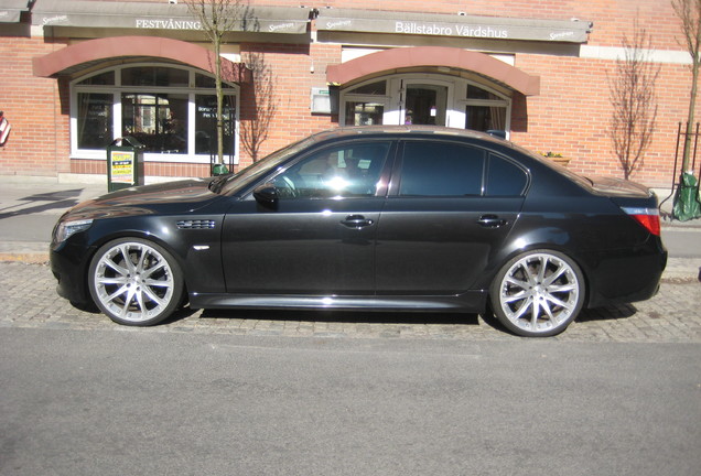 BMW M5 E60 2005