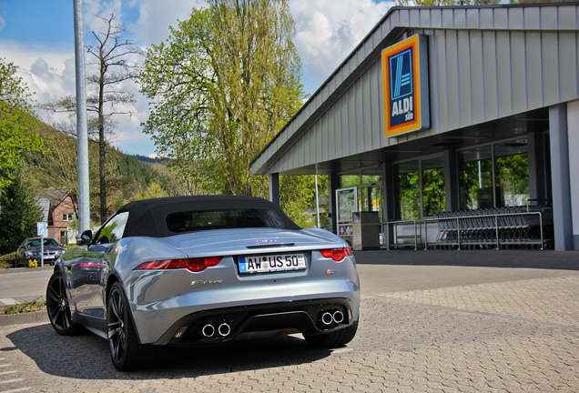 Jaguar F-TYPE S V8 Convertible