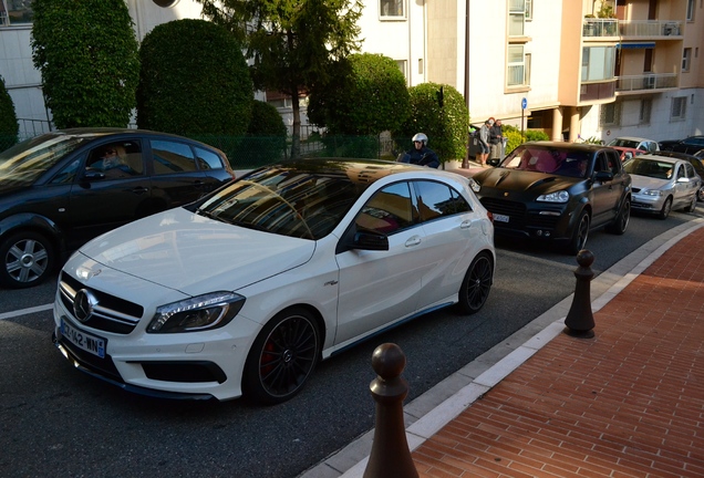 Mercedes-Benz A 45 AMG