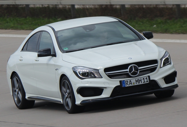 Mercedes-Benz CLA 45 AMG C117