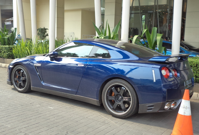 Nissan GT-R 2013