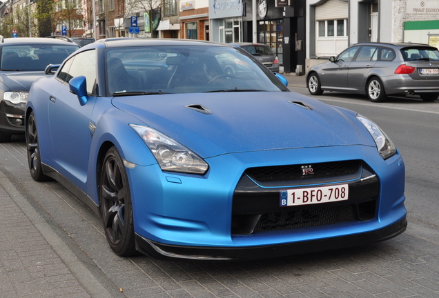 Nissan GT-R