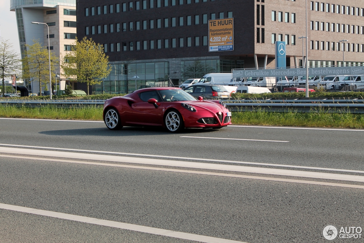 Alfa Romeo 4C Coupé