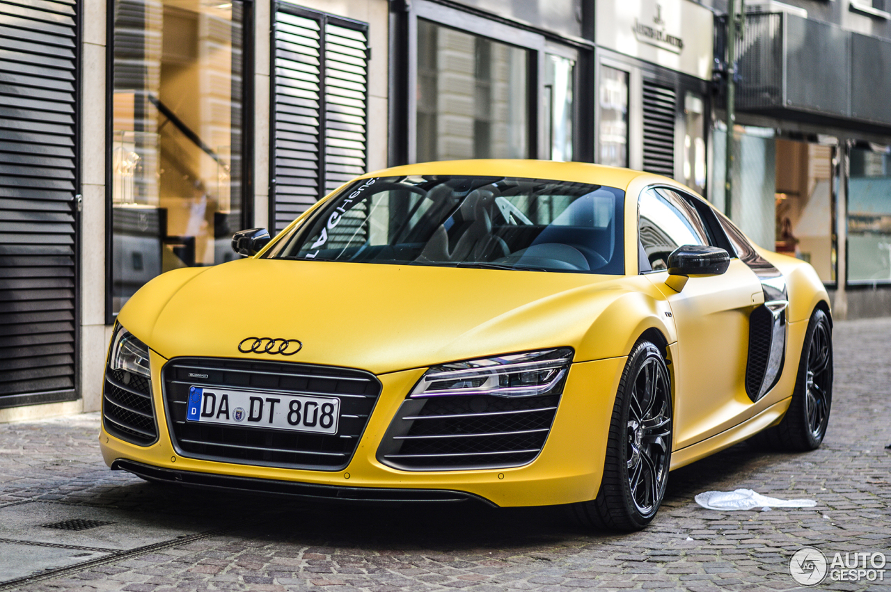 Audi R8 V10 Plus 2013