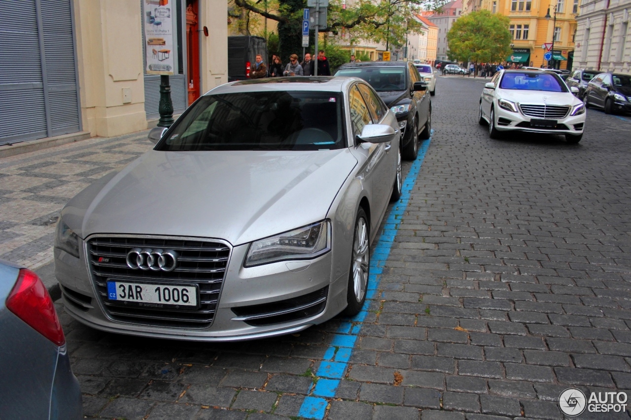 Audi S8 D4