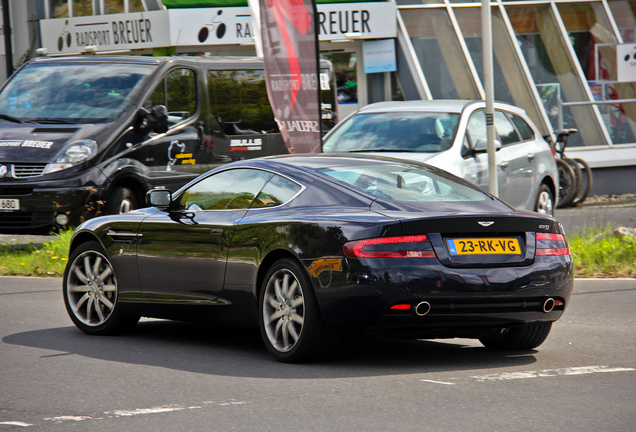 Aston Martin DB9