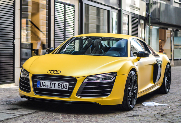 Audi R8 V10 Plus 2013