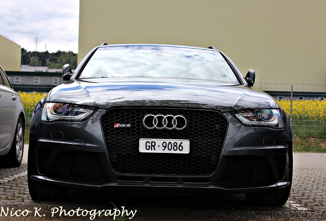 Audi RS4 Avant B8