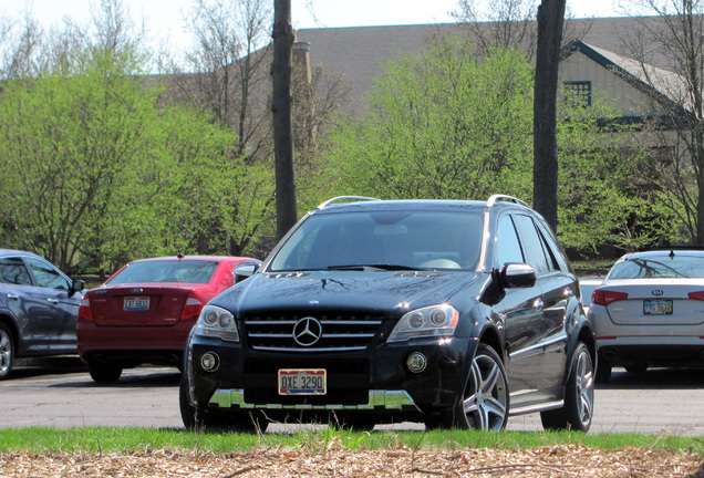 Mercedes-Benz ML 63 AMG W164 2009