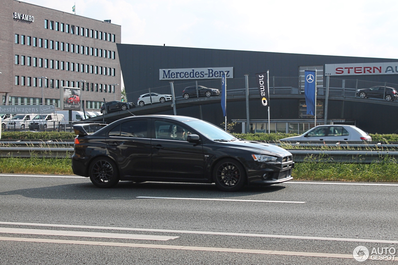 Mitsubishi Lancer Evolution X MR