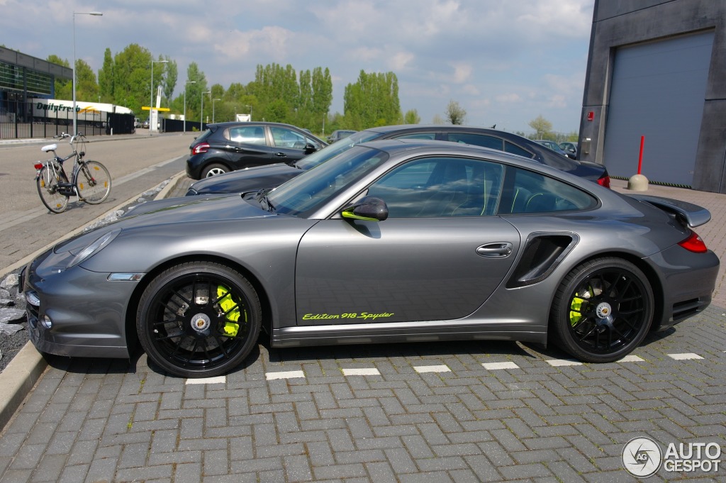 Porsche 997 Turbo S 918 Spyder Edition