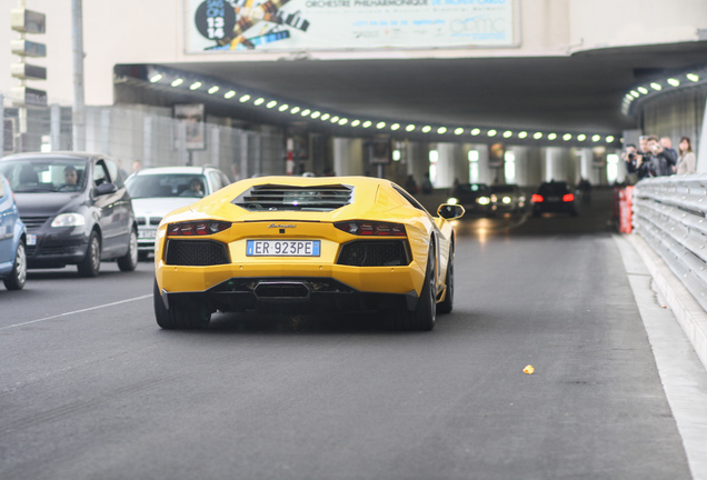 Lamborghini Aventador LP700-4