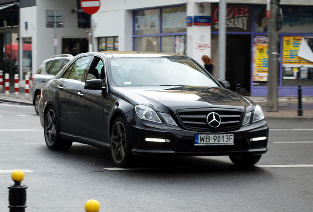 Mercedes-Benz E 63 AMG W212 V8 Biturbo