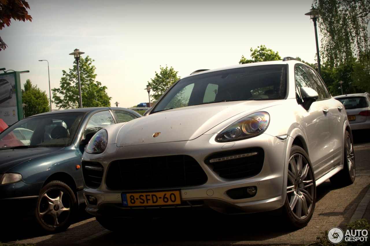 Porsche 958 Cayenne GTS