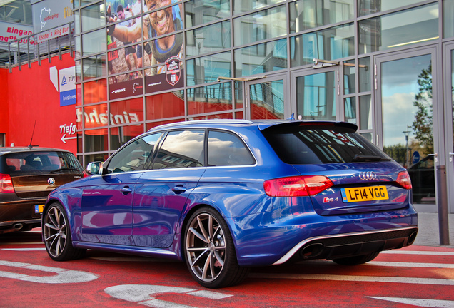 Audi RS4 Avant B8