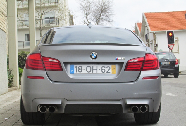 BMW M5 F10 2011