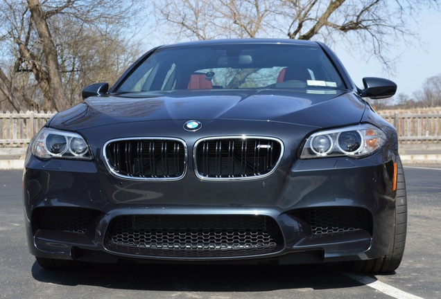 BMW M5 F10 2014