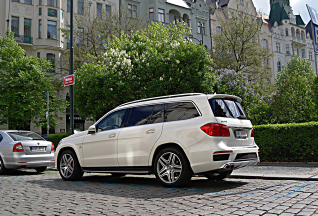 Mercedes-Benz GL 63 AMG X166