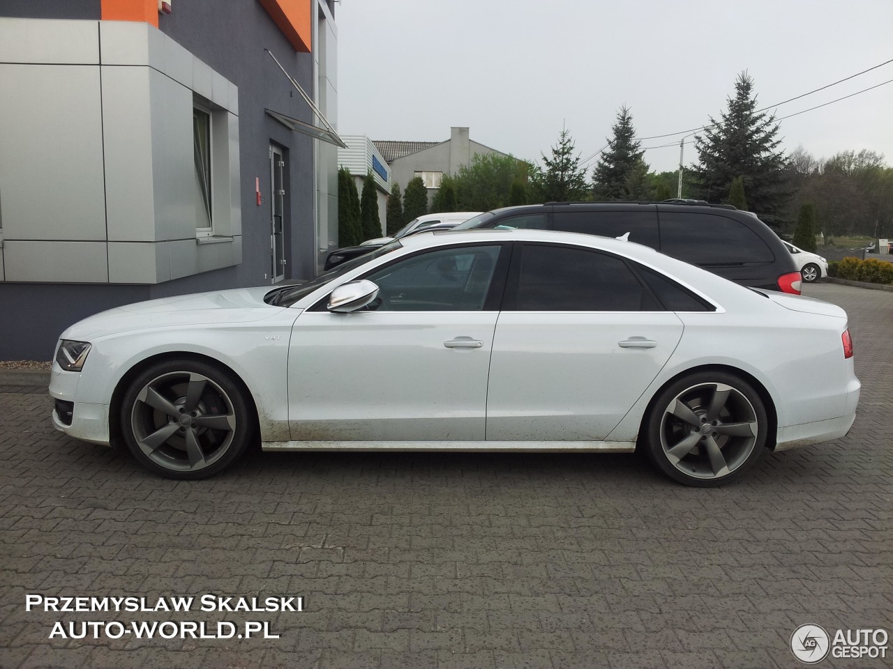 Audi S8 D4