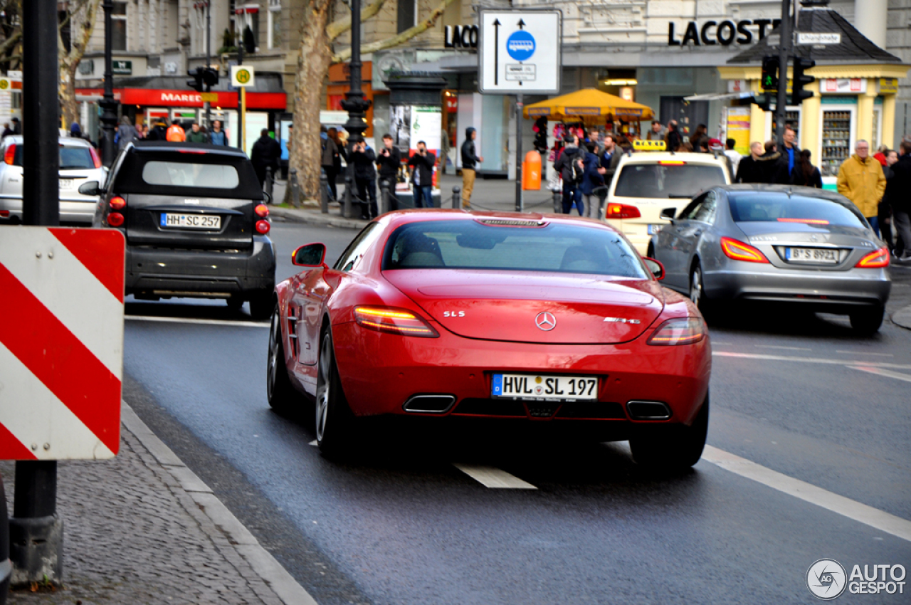 Mercedes-Benz SLS AMG