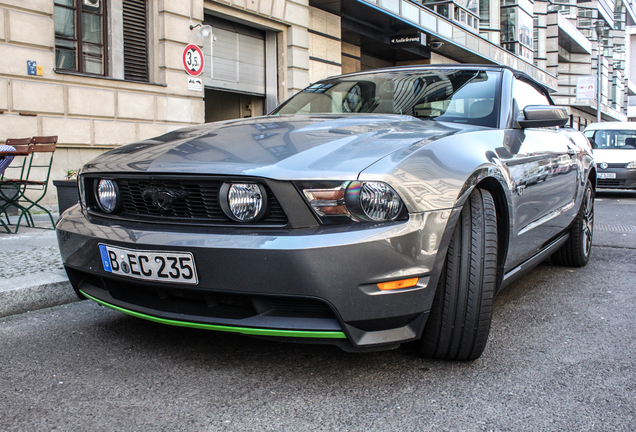 Ford Mustang GT Convertible 2010