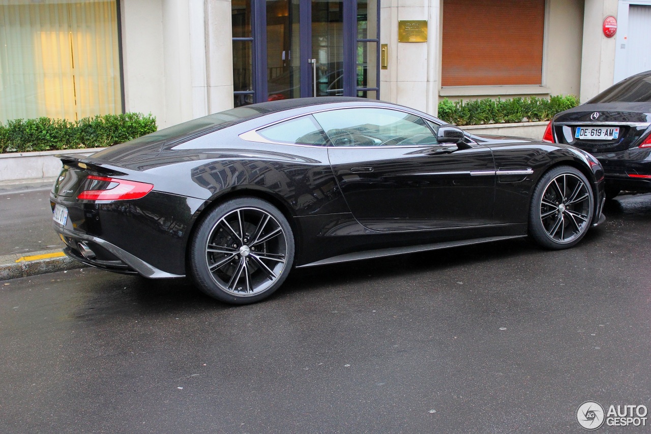 Aston Martin Vanquish 2013