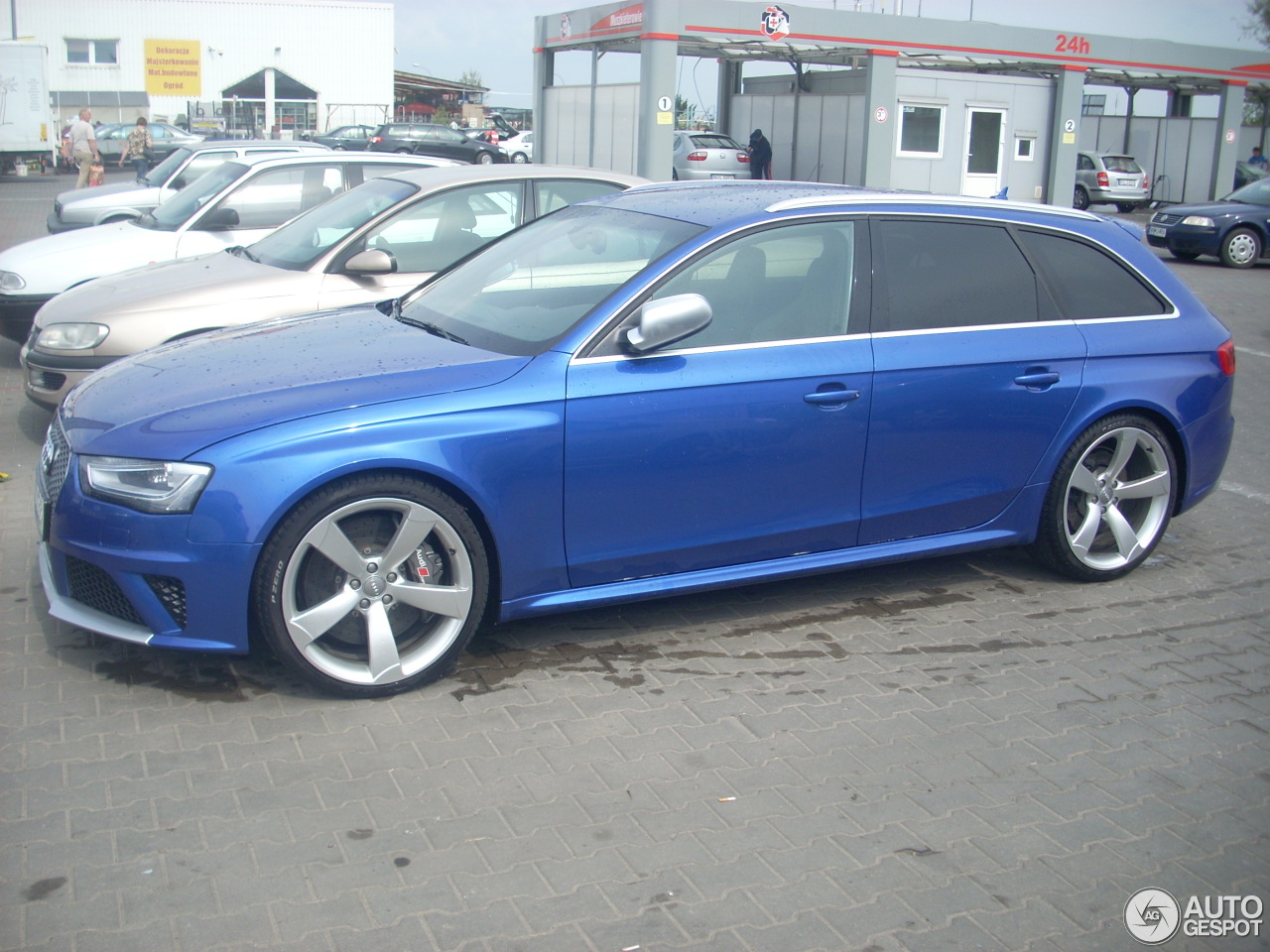 Audi RS4 Avant B8