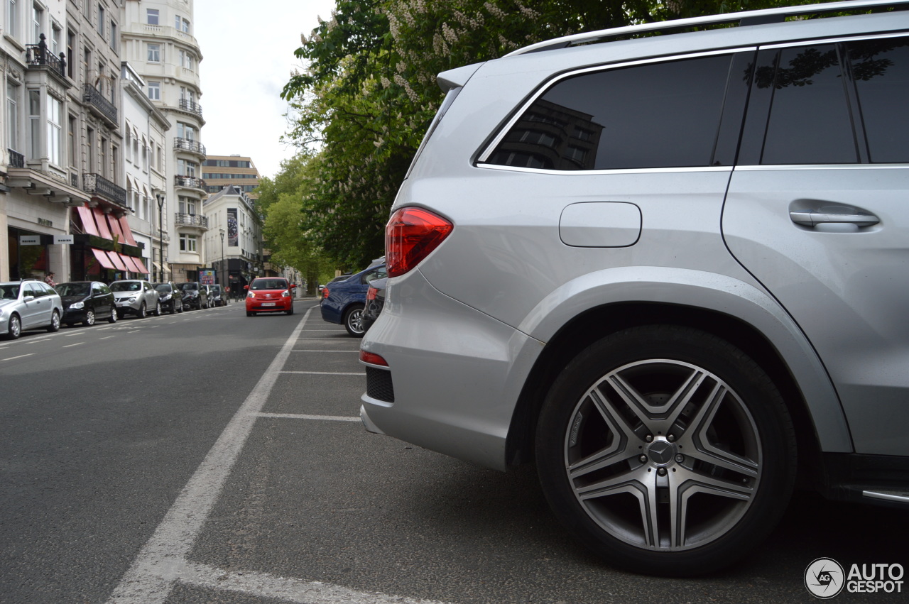 Mercedes-Benz GL 63 AMG X166