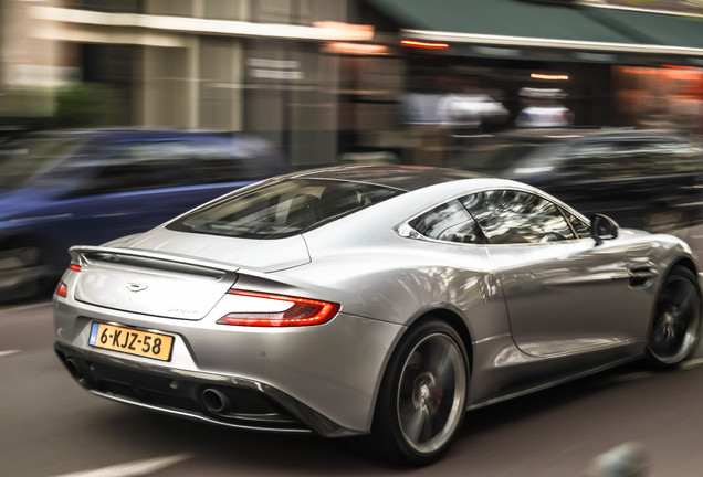 Aston Martin Vanquish 2013