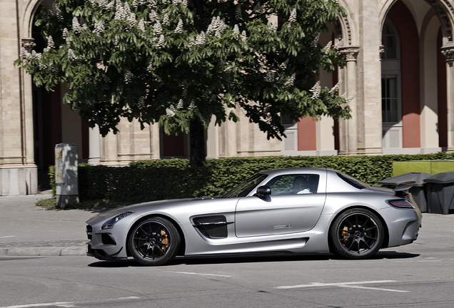 Mercedes-Benz SLS AMG Black Series