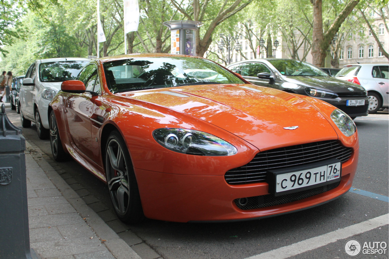 Aston Martin V8 Vantage N400