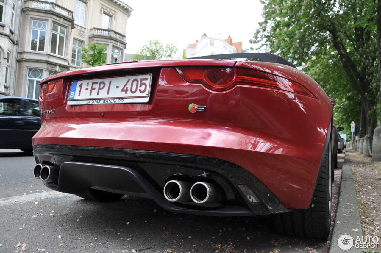 Jaguar F-TYPE S V8 Convertible