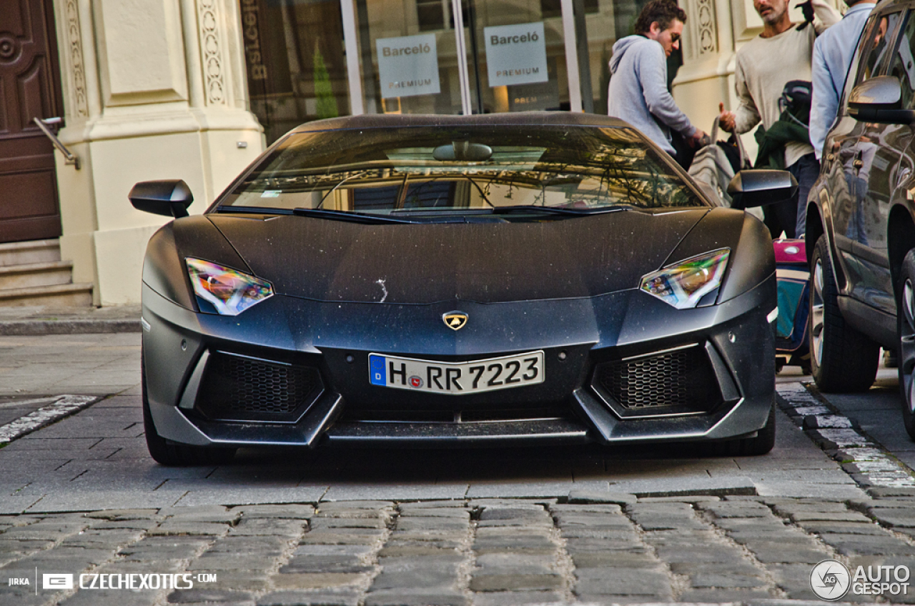 Lamborghini Aventador LP700-4