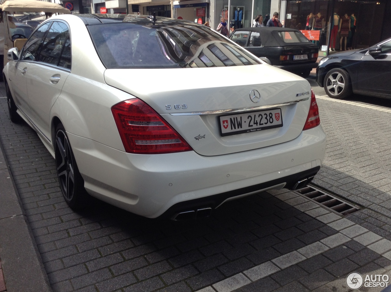 Mercedes-Benz S 63 AMG W221 2011