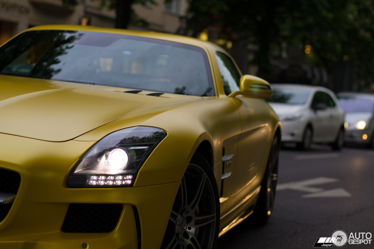 Mercedes-Benz SLS AMG