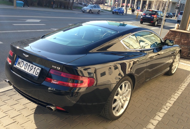 Aston Martin DB9