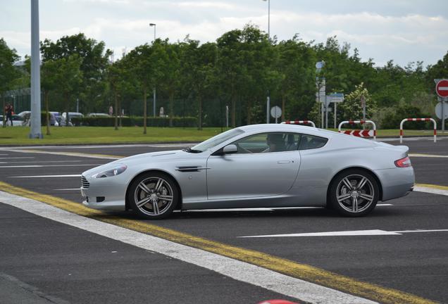 Aston Martin DB9