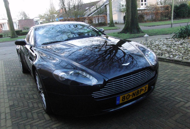 Aston Martin V8 Vantage