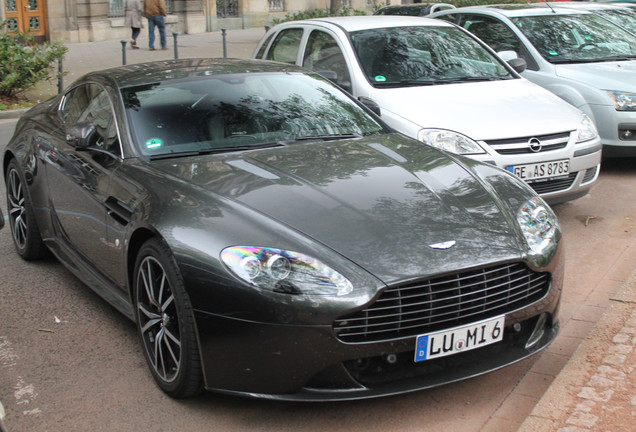 Aston Martin V8 Vantage S