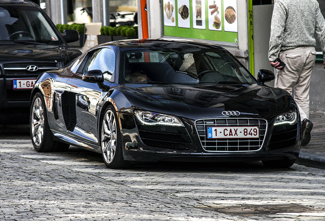 Audi R8 V10