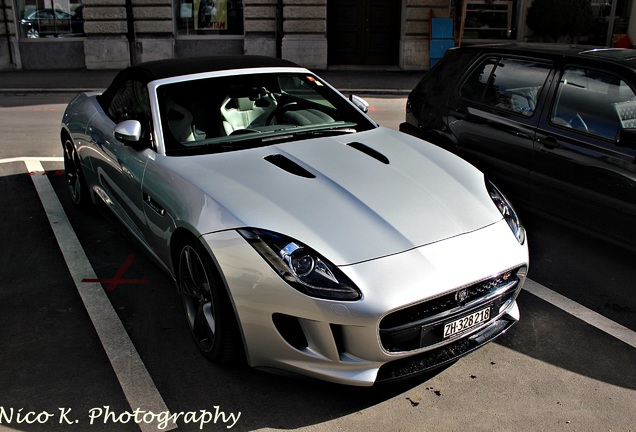 Jaguar F-TYPE S V8 Convertible