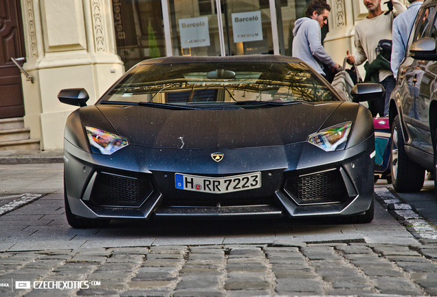 Lamborghini Aventador LP700-4