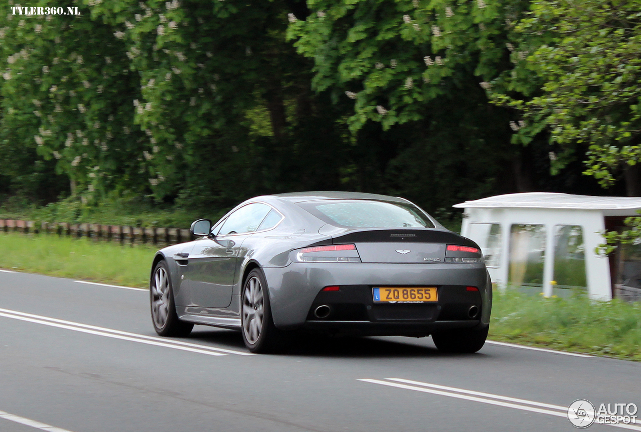 Aston Martin V8 Vantage S