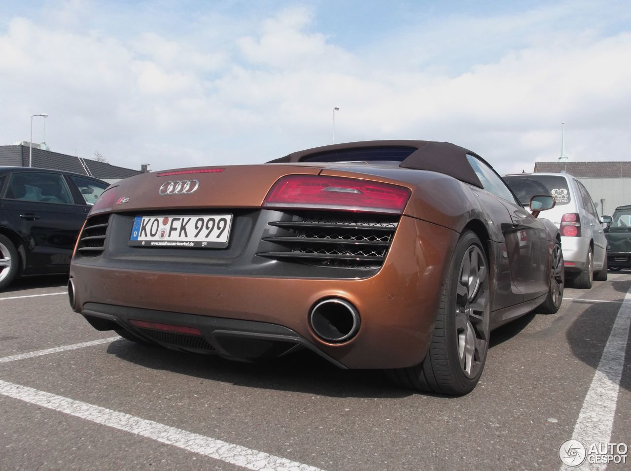 Audi R8 V10 Spyder 2013