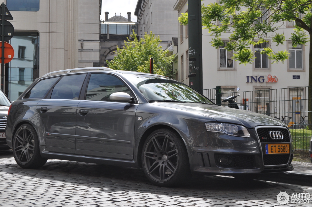 Audi RS4 Avant B7